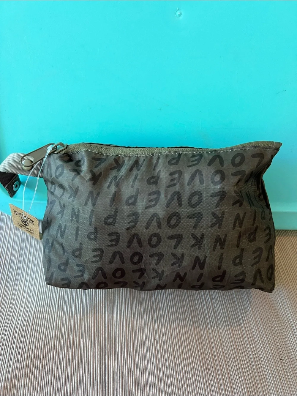 NEW PINK Victoria's Secret Duffel Bag in Olive